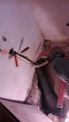 Instalación desagües en reforma de vivienda particular.